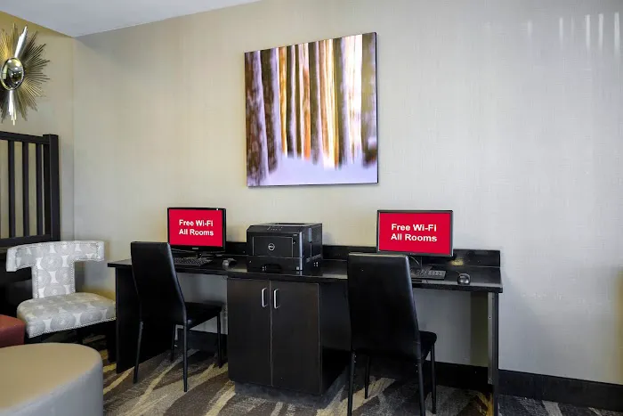 Red Roof Inn & Suites Newburgh – Stewart Airport/ West Point Picture 6
