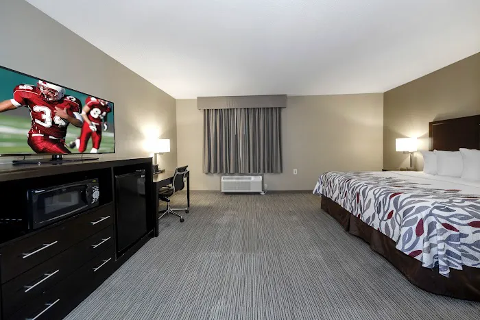 Red Roof Inn & Suites Newburgh – Stewart Airport/ West Point Picture 2