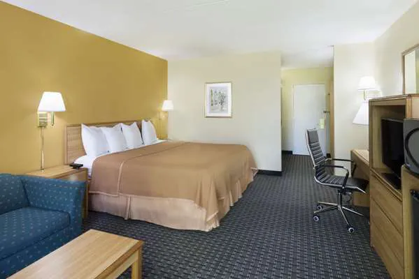 Howard Johnson by Wyndham Newburgh/West Point Picture 3