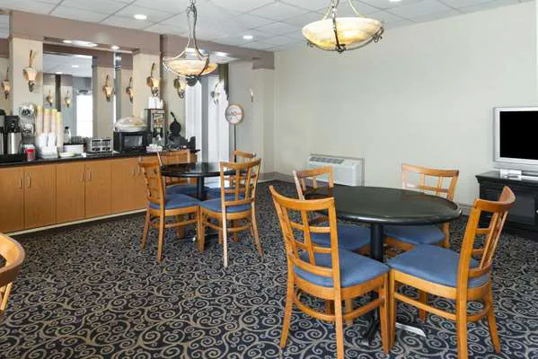 Howard Johnson by Wyndham Newburgh/West Point Picture 9