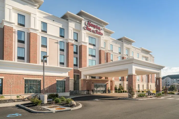 Hampton Inn & Suites Newburgh Stewart Airport Picture 2