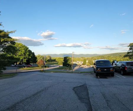 Super 8 by Wyndham Newburgh/West Point Near Stewart Airport