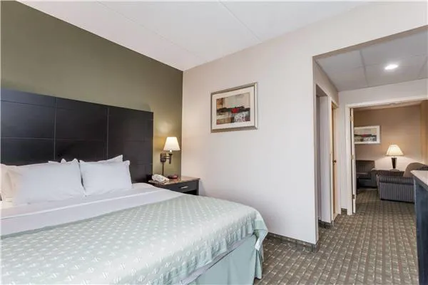 Ramada by Wyndham Newburgh/West Point Picture 6