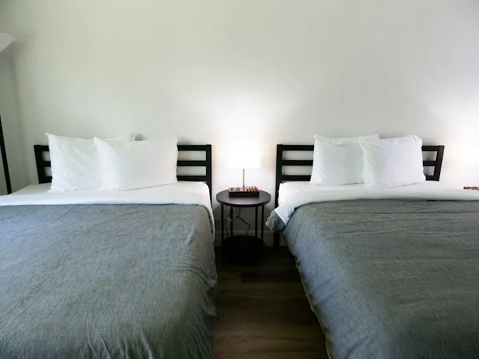 Lagrange Inn & Extended Stay Picture 6