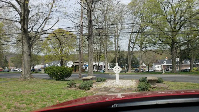 Huntington Green Picture 6