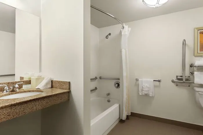 Hilton Garden Inn Shelton Picture 1
