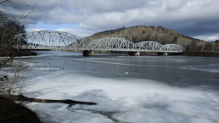 Bridgewater Town Park Picture 2