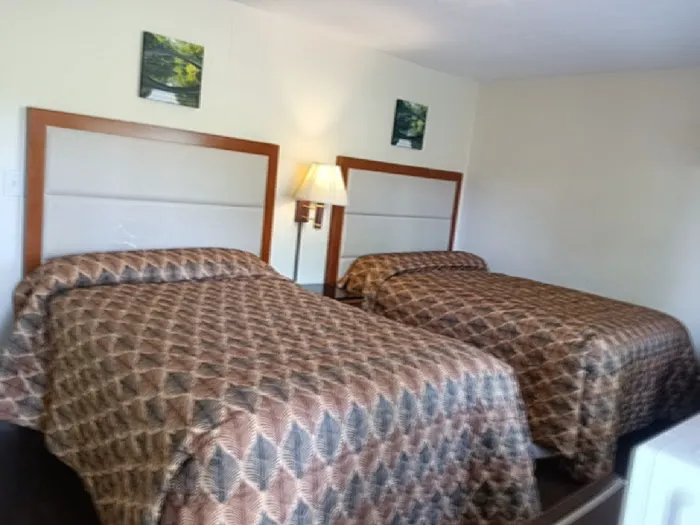 Maple Leaf Motel Picture 10
