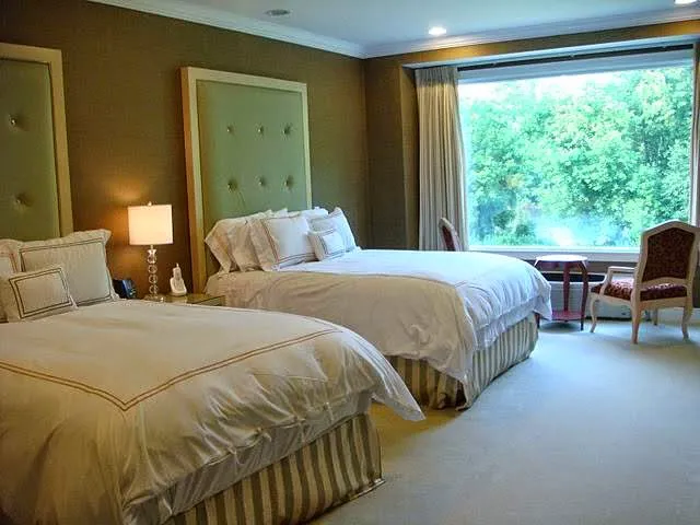 The Rocky River Inn Picture 1