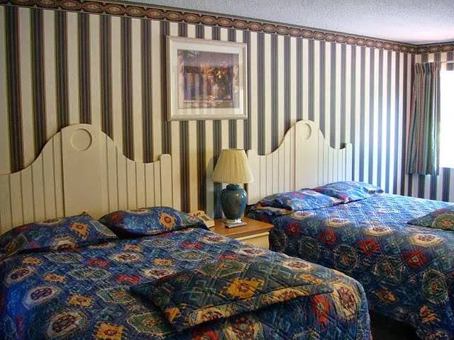 The Rocky River Inn Picture 3