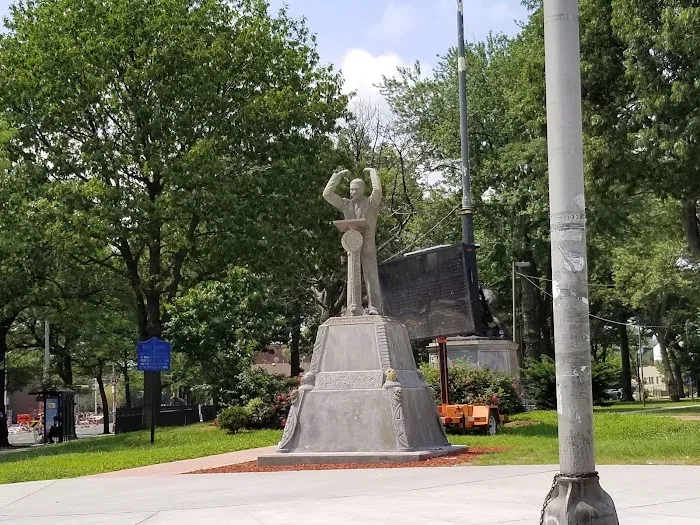 Lincoln Park Picture 4