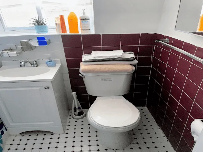 Cozy 1 bedroom basement apartment 40 min drive to NYC Picture 8