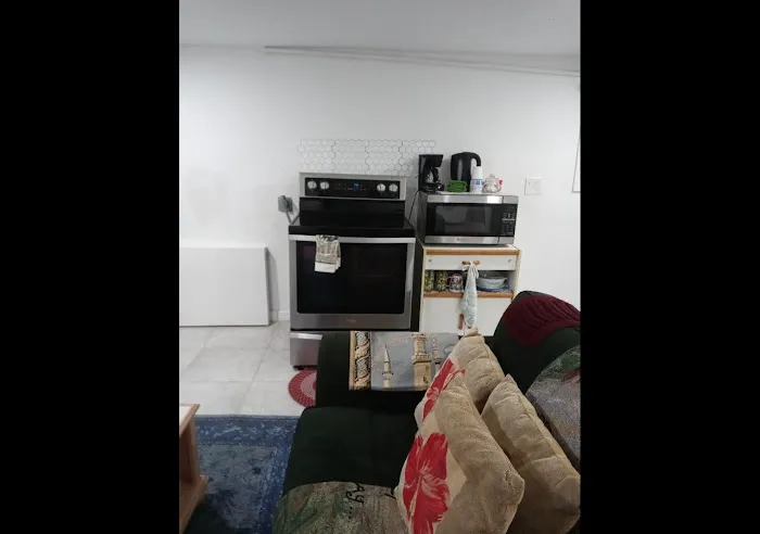 Cozy 1 bedroom basement apartment 40 min drive to NYC Picture 4