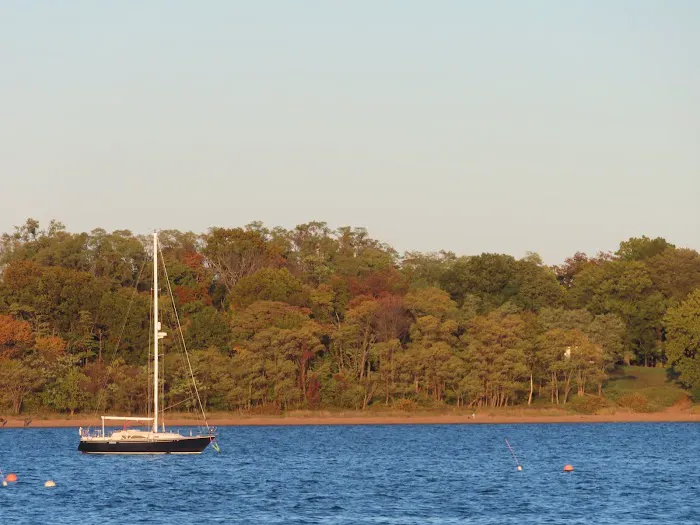 Waterfront Walkway Picture 6