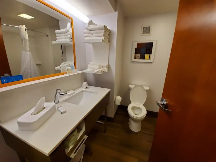 Hampton Inn Woodbridge Picture 4