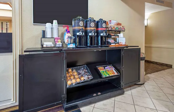 Extended Stay America - Newark - Woodbridge Picture 8